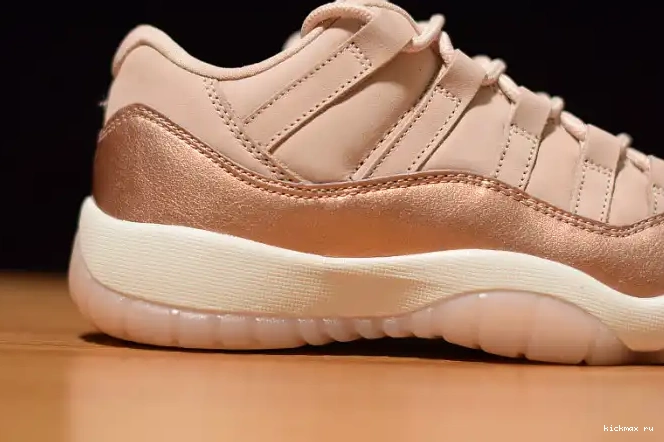 Rep MAX Rose Air Jordan GS Low Gold 11 AH7860-105 0606
